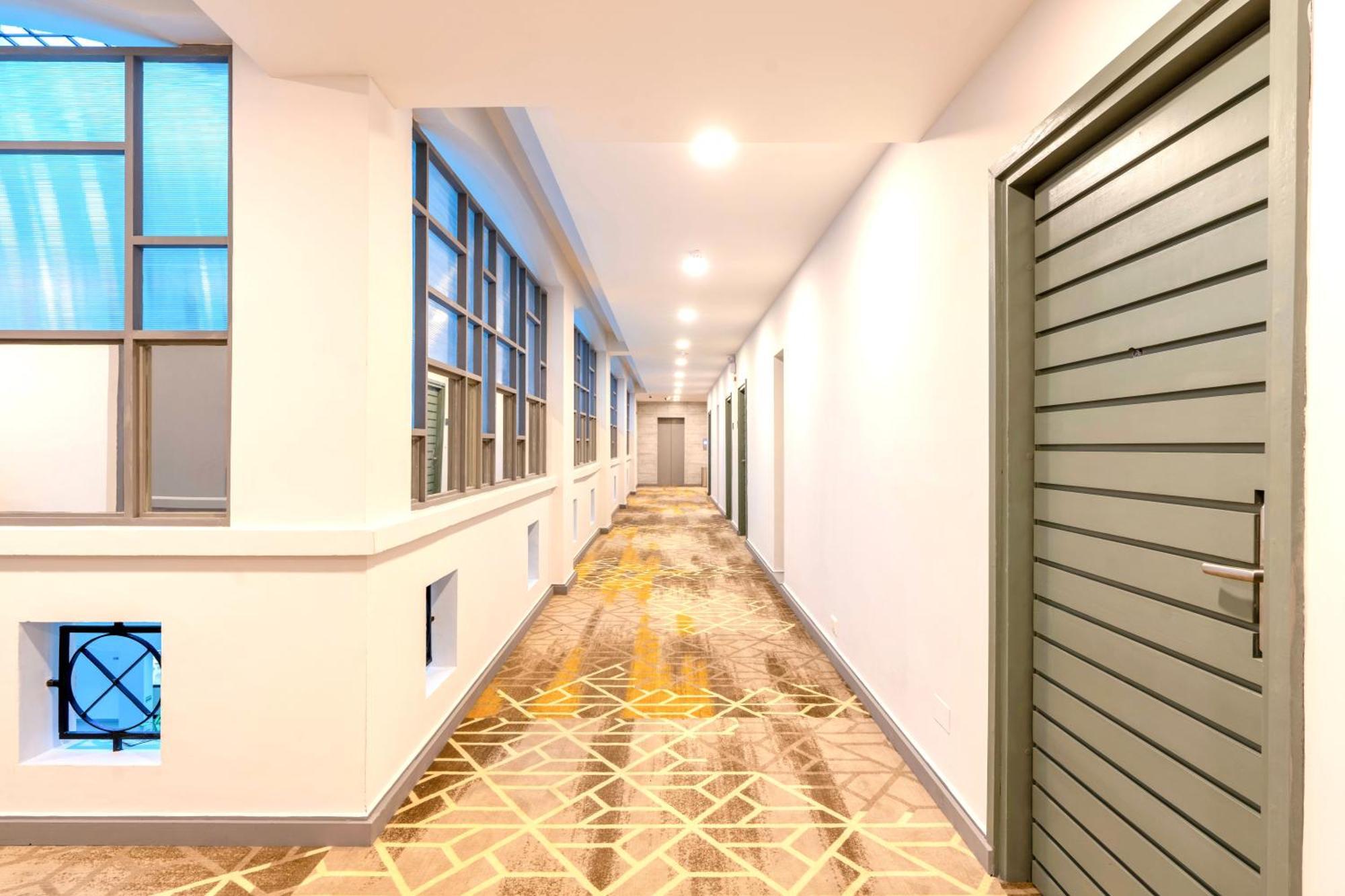 Manhattan Business Hotel, 말레 외부 사진
